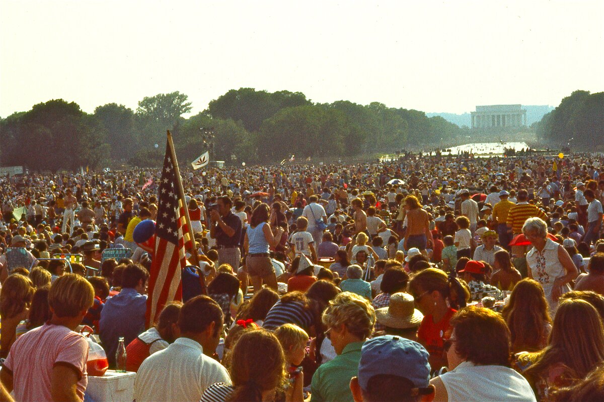 18 Photos Of The Good Life In 1976
